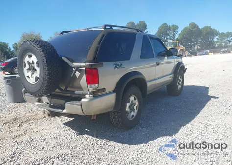 2000 GMC Jimmy Sls Convenience from USA, damaged, VIN 1GKCT18W5YK272809